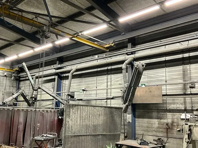 Kiekens centrale stoffilterafzuig installatie - afbeelding 8 van  24