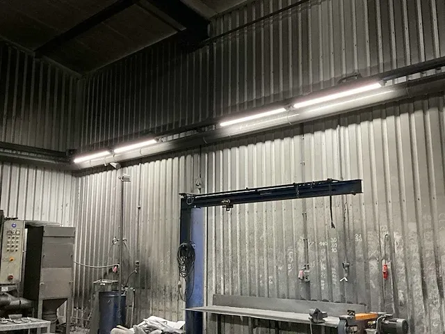 Kiekens centrale stoffilterafzuig installatie - afbeelding 13 van  24