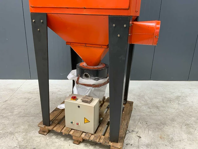 Kiekens dust master 5000 filterafzuiginstallatie - afbeelding 6 van  9