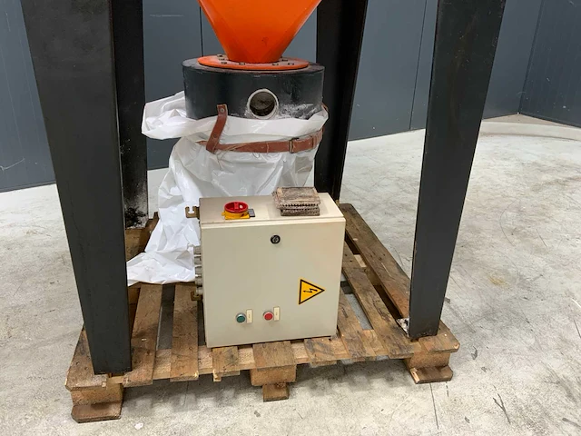 Kiekens dust master 5000 filterafzuiginstallatie - afbeelding 7 van  9