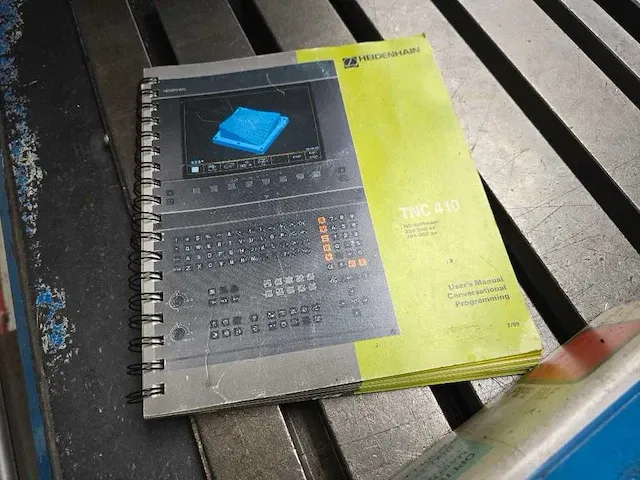 Kiheung - combi u3z - cnc-freesmachine - 2001 - afbeelding 9 van  12