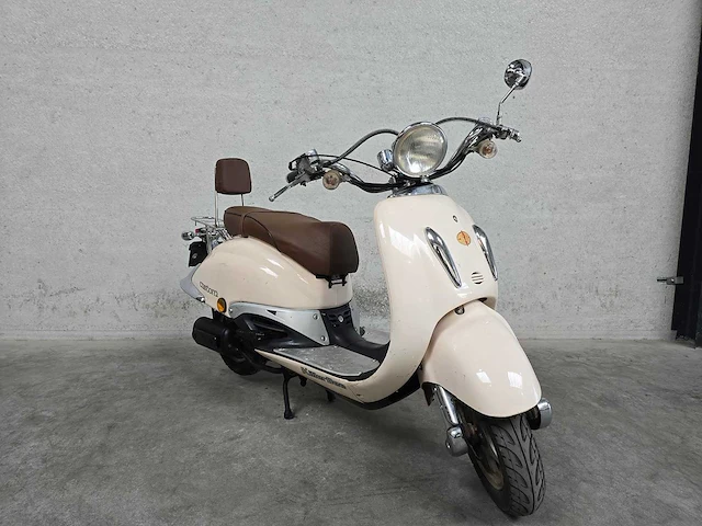 Killerbee - snorscooter - custom - 4t 25km uitvoering f201xs - afbeelding 4 van  7
