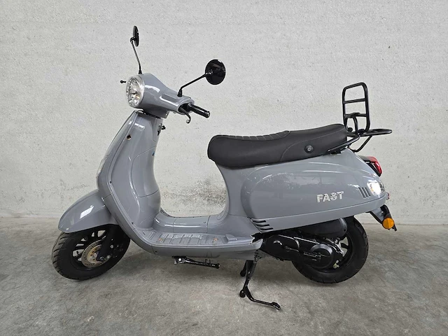 Killerbee - snorscooter - vxl - 4t 25km uitvoering fdn47v - afbeelding 1 van  7