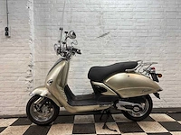 Killerbee custom 45 km bromscooter 4takt - afbeelding 1 van  7