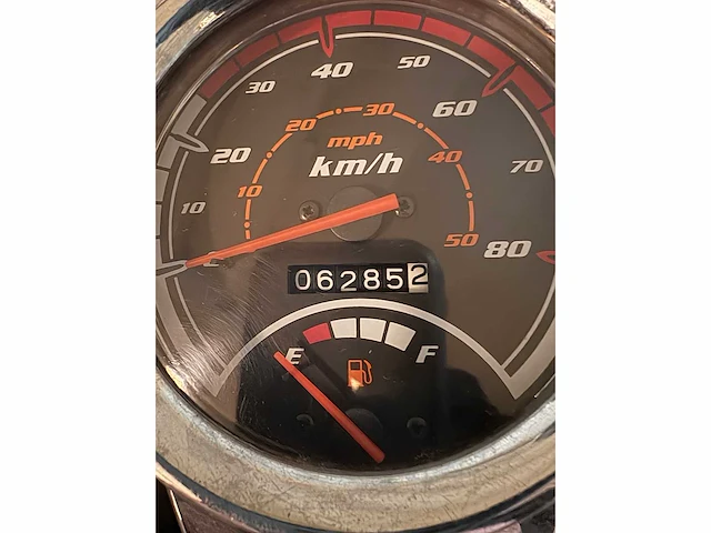 Killerbee custom 45 km bromscooter 4takt - afbeelding 4 van  7