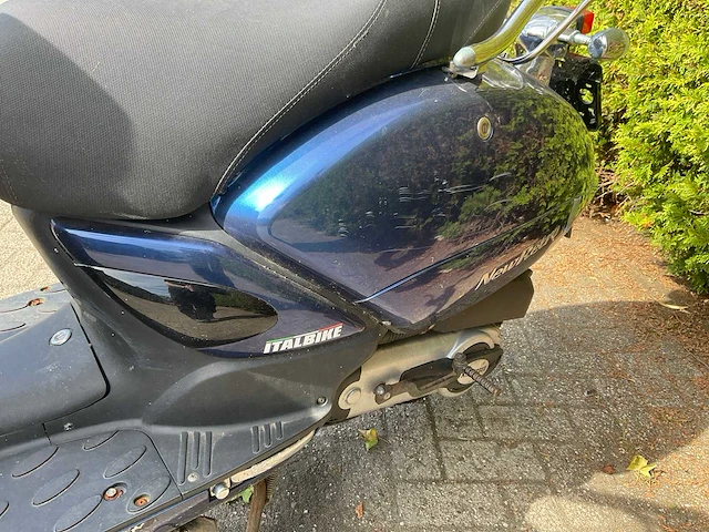 Killerbee new retro scooter - afbeelding 9 van  9