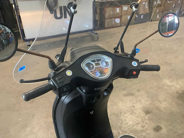 Killerbee sport snorscooter - afbeelding 11 van  12