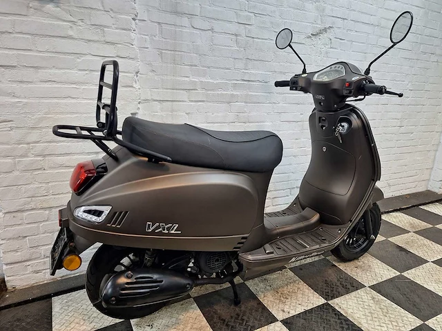Killerbee vxl 25 km snorscooter 4takt - afbeelding 5 van  7