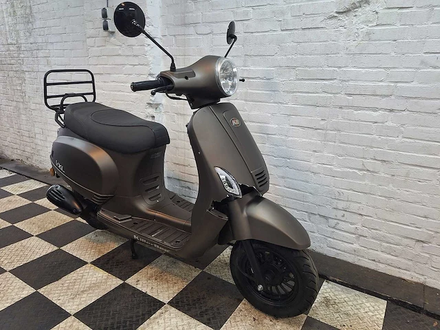Killerbee vxl 25 km snorscooter 4takt - afbeelding 7 van  7