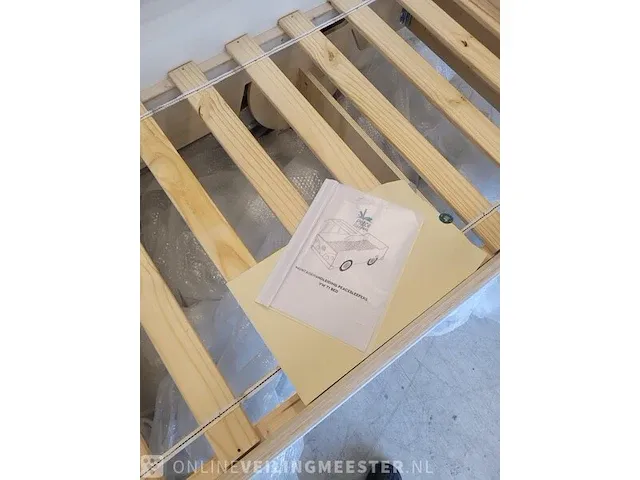 Kinderbed vw t1 hout peacesleepers met wandplankje - afbeelding 10 van  11