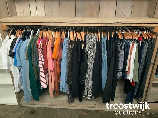 Kinderkleding diverse merken - afbeelding 1 van  4