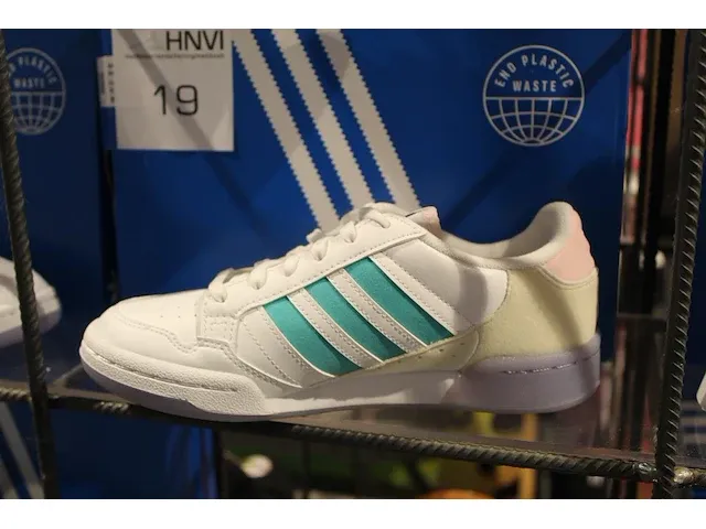 Kindersneaker adidas continental 80 stripes j maat 37 1/3 - afbeelding 2 van  2