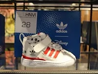 Kindersneaker adidas disney forum mid 360 i maat 21 - afbeelding 2 van  2