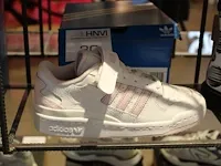 Kindersneaker adidas forum low j maat 35,5 - afbeelding 1 van  2