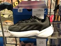 Kindersneaker adidas ozelia j maat 35,5 - afbeelding 2 van  2