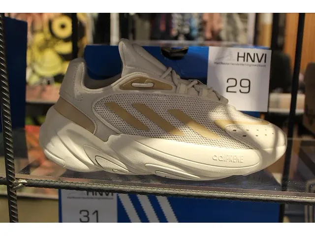 Kindersneaker adidas ozelia j maat 36 2/3 - afbeelding 1 van  2