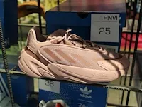 Kindersneaker adidas ozelia j maat 36 - afbeelding 1 van  2