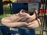 Kindersneaker adidas ozelia j maat 36 - afbeelding 2 van  2