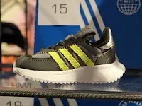 Kindersneaker adidas retropy f2 el i maat 20 - afbeelding 2 van  2