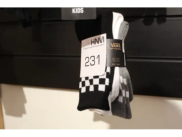 Kindersokken vans 3pack maat 31,5-38 - afbeelding 1 van  2