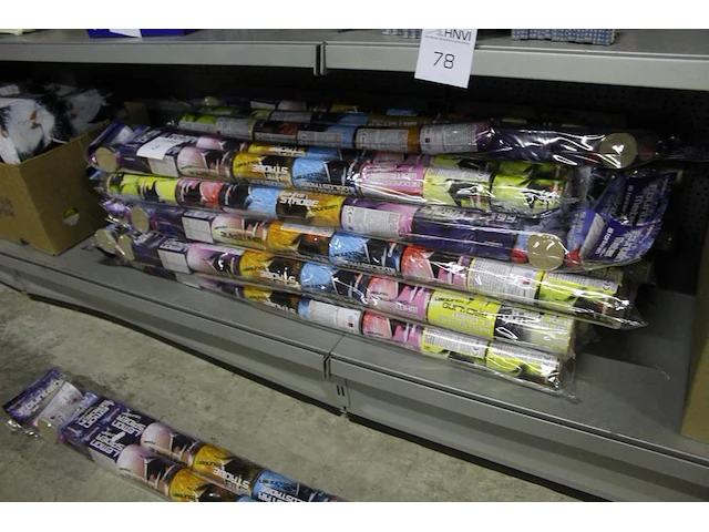 Kindervuurwerk 16 stuks per verpakking. totaal ca. 20 verpakkingen - afbeelding 3 van  3