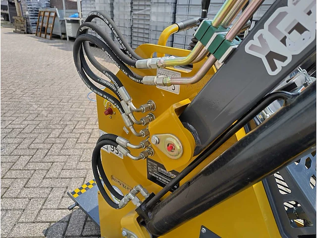 King kong - xg360 - skidsteer loader - afbeelding 19 van  35