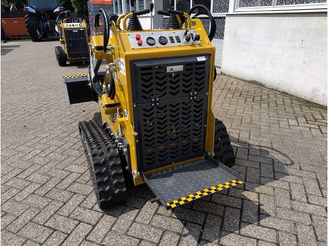 King kong - xg380 - skidsteer loader - afbeelding 23 van  28