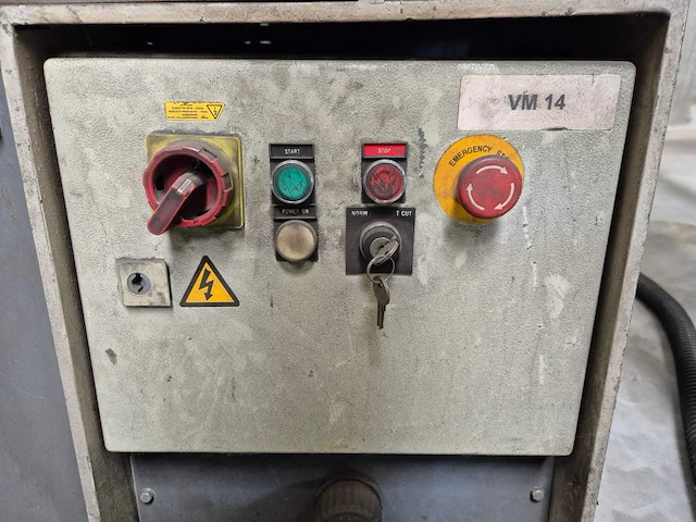 Kingsland - 2000 - 55 xsd - pons- en knipmachine - afbeelding 6 van  10