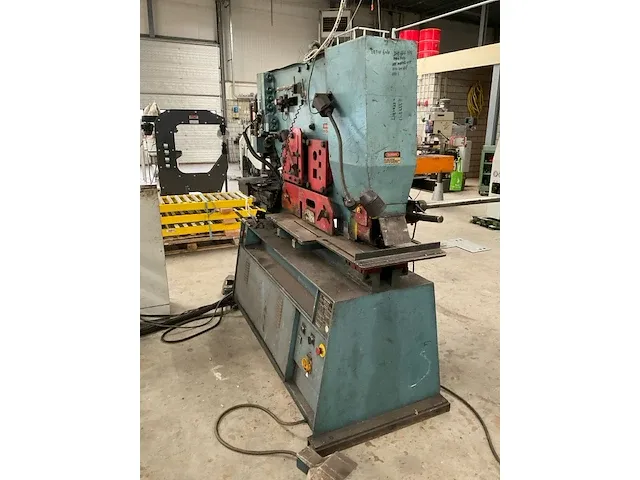 Kingsland 85xs pons- en knipmachine - afbeelding 6 van  10