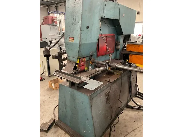 Kingsland 85xs pons- en knipmachine - afbeelding 7 van  10