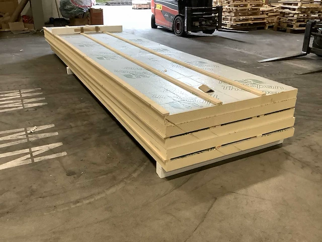 Kingspan tp10 72mm renovatieplaat 120x480cm (5x) - afbeelding 1 van  4