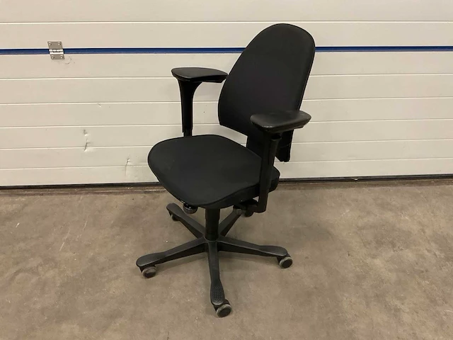 Kinnarps bureaustoel - afbeelding 1 van  4