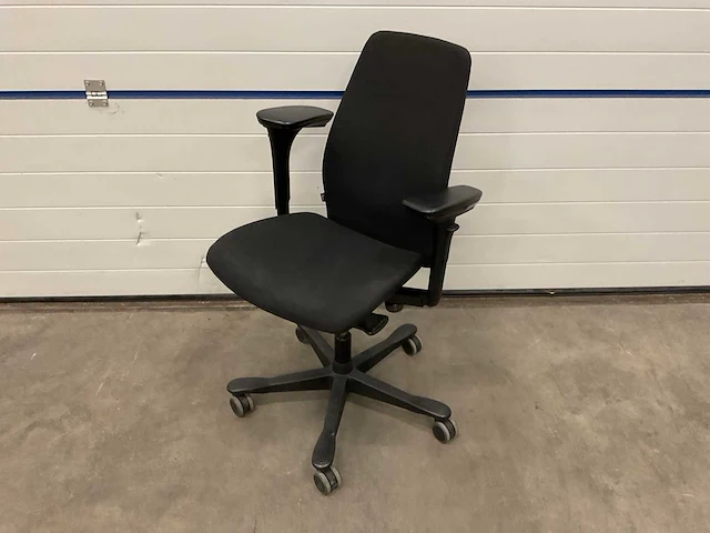 Kinnarps bureaustoel - afbeelding 1 van  4