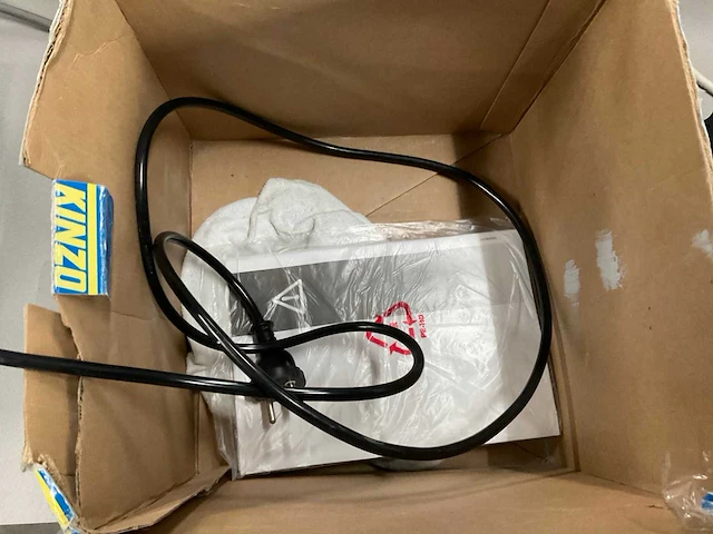 Kinzo 8e925 polijstmachine - afbeelding 3 van  5