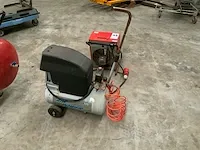 Kinzo luchtcompressor - afbeelding 1 van  3