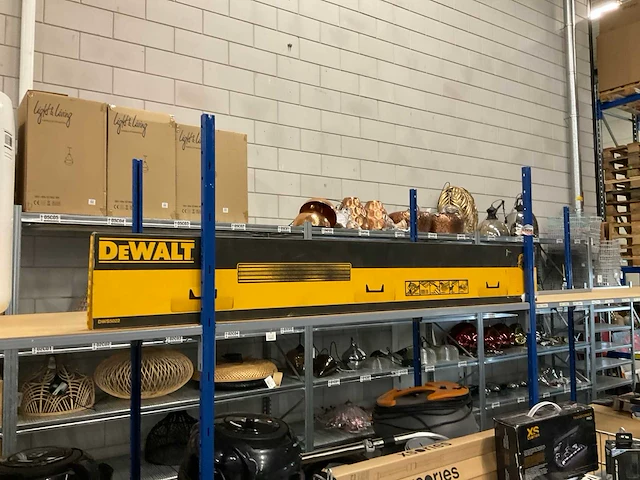 Kinzo multitool en dewalt cirkelzaag met geleider - afbeelding 6 van  7