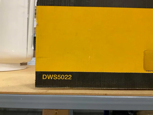 Kinzo multitool en dewalt cirkelzaag met geleider - afbeelding 7 van  7