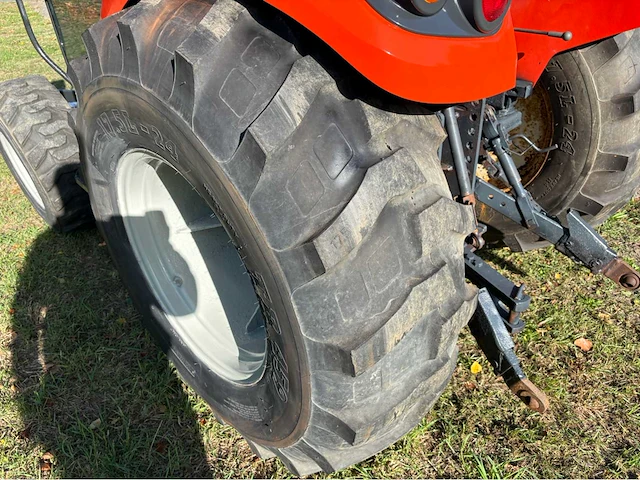 Kioti ex35 hst vierwielaangedreven landbouwtractor - afbeelding 2 van  31