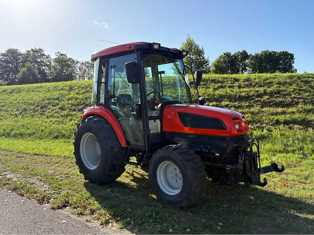 Kioti ex35 hst vierwielaangedreven landbouwtractor - afbeelding 13 van  31