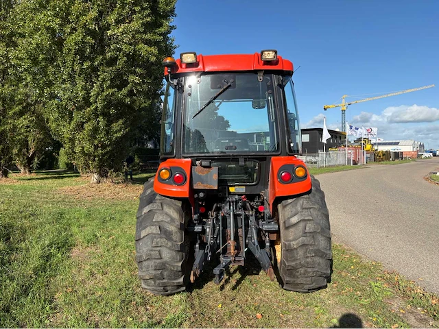 Kioti ex35 hst vierwielaangedreven landbouwtractor - afbeelding 15 van  31