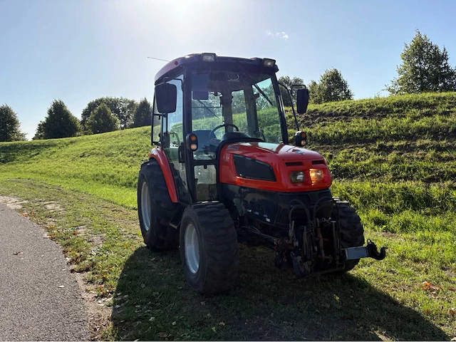 Kioti ex35 hst vierwielaangedreven landbouwtractor - afbeelding 12 van  31