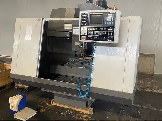 Kira kv-5mc cnc freesmachine - afbeelding 15 van  19