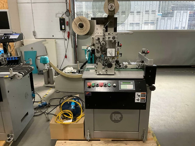 Kirk ruby 435, 215v, 314-3 adresseer label en sluitmachine - afbeelding 4 van  27