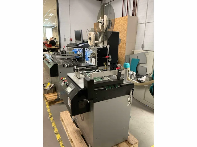 Kirk ruby 435, 215v, 314-3 adresseer label en sluitmachine - afbeelding 6 van  27