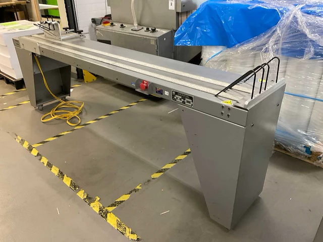 Kirk ruby 435, 215v, 314-3 adresseer label en sluitmachine - afbeelding 15 van  27