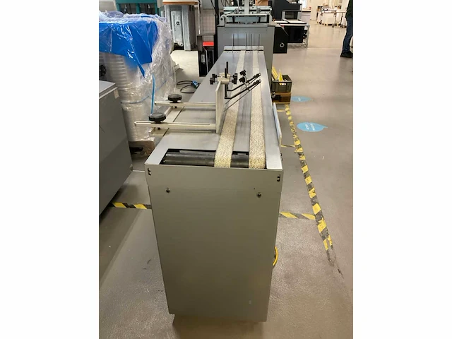 Kirk ruby 435, 215v, 314-3 adresseer label en sluitmachine - afbeelding 17 van  27