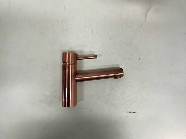 Kiruna 253777 wastafelkraan hoog old copper - afbeelding 1 van  4