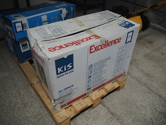 Kis - afbeelding 1 van  3