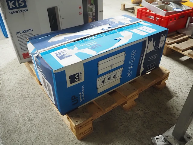 Kis - afbeelding 1 van  4