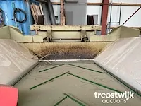 Kistenkantelkaar met transportband - afbeelding 12 van  16